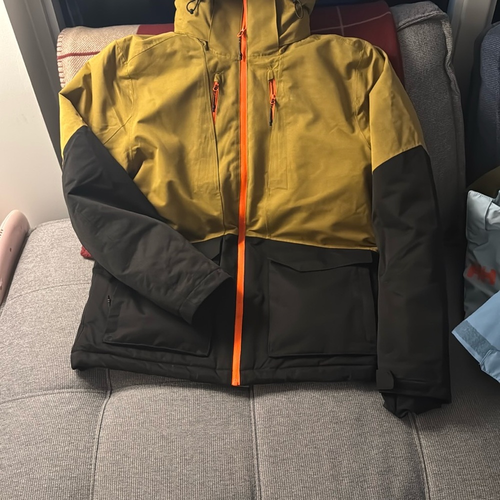 Yellow and Black Ski Jacket with Water-Resistant Fabric